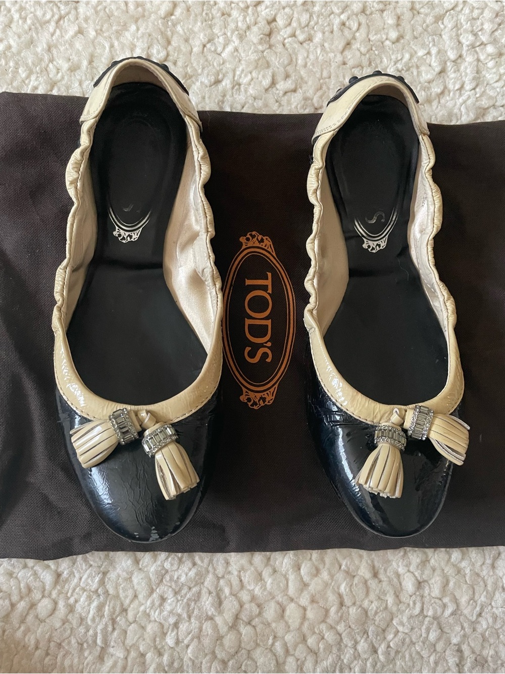 Tod's Black Patent & Cream Leather Tassel Ballet Flats